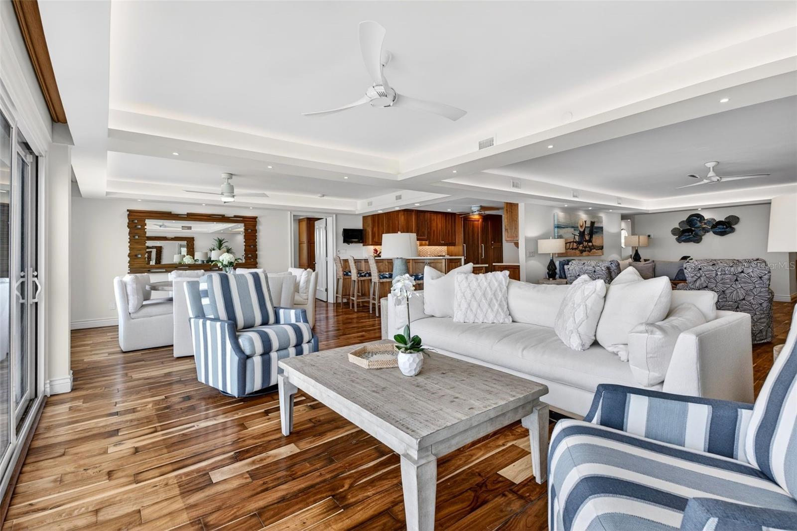 Image 10 of 38 For 4708 Ocean Boulevard E4