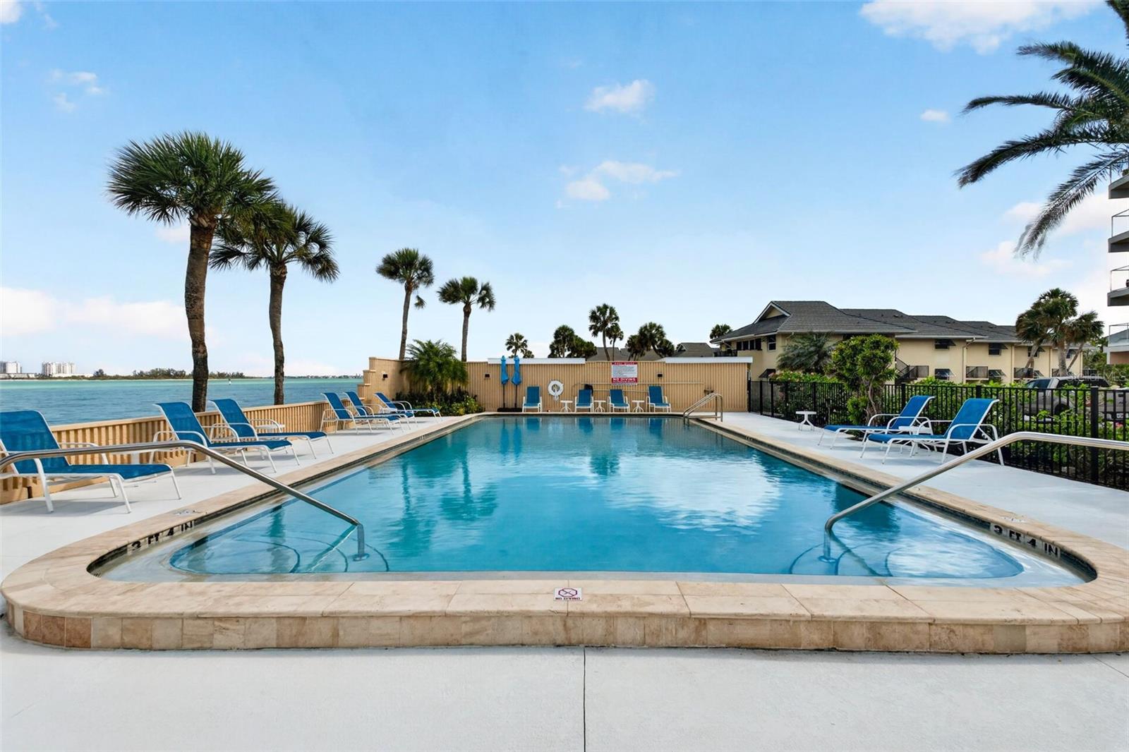 Image 30 of 38 For 4708 Ocean Boulevard E4