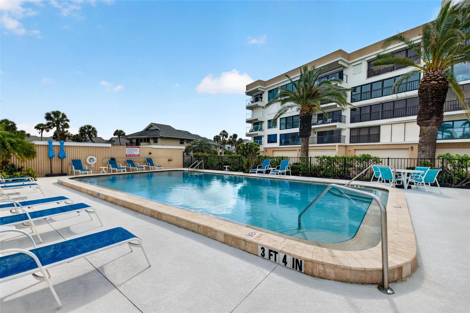 Image 31 of 38 For 4708 Ocean Boulevard E4