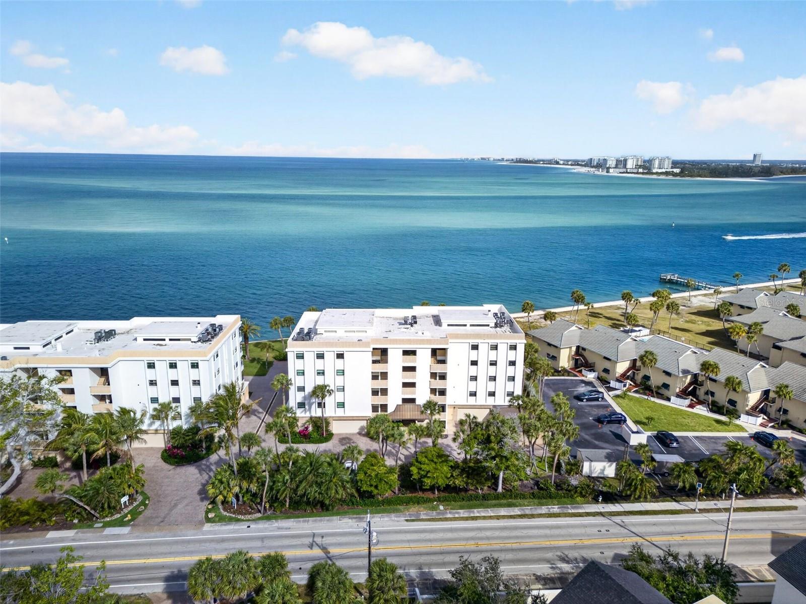 Image 35 of 38 For 4708 Ocean Boulevard E4