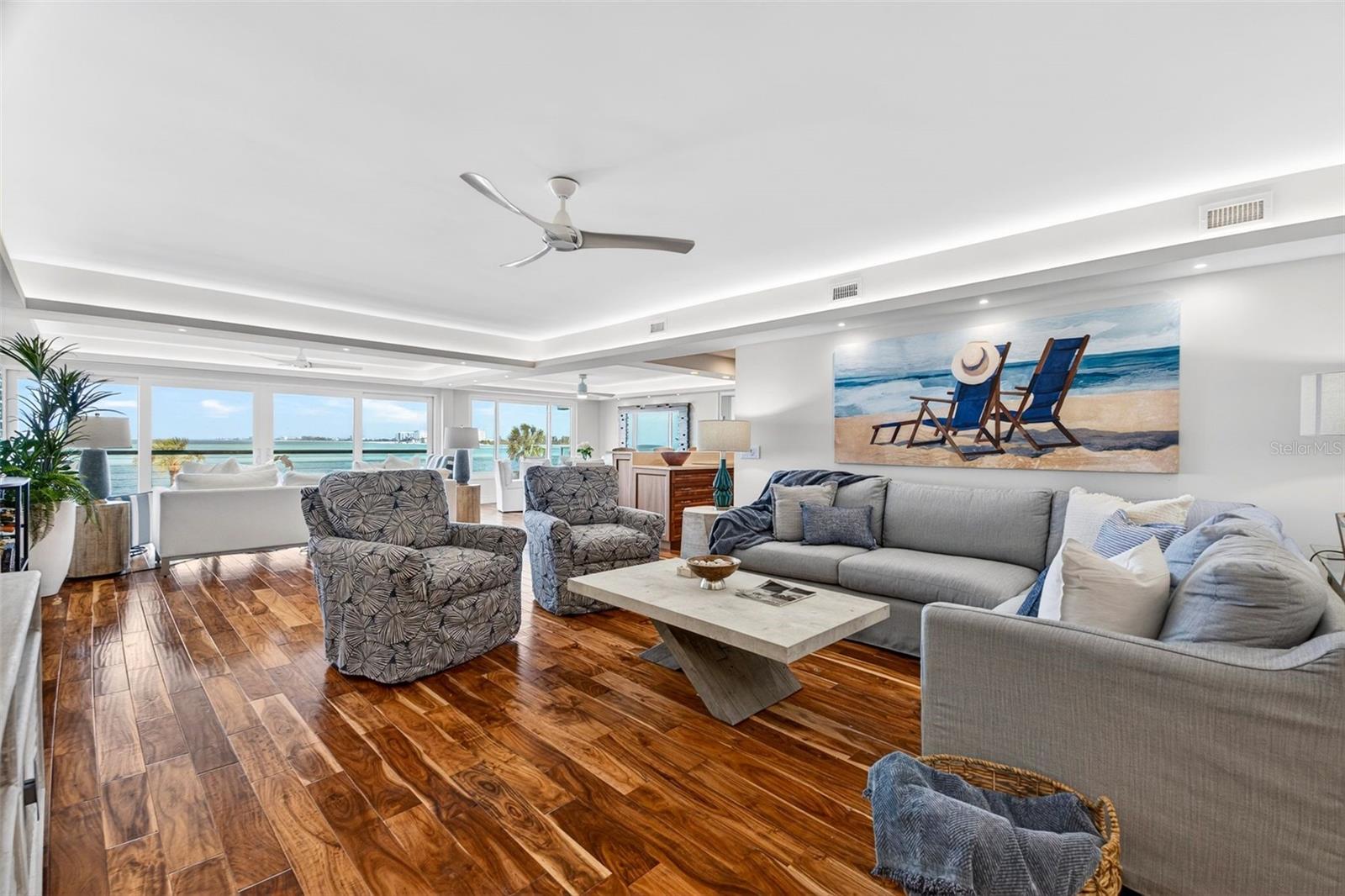 Image 5 of 38 For 4708 Ocean Boulevard E4