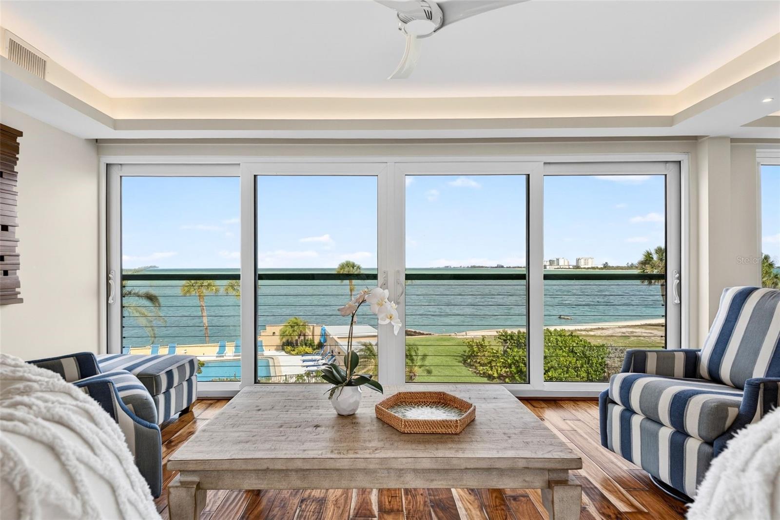 Image 7 of 38 For 4708 Ocean Boulevard E4