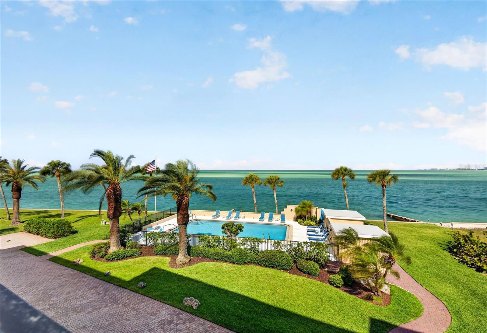 Image 9 of 38 For 4708 Ocean Boulevard E4