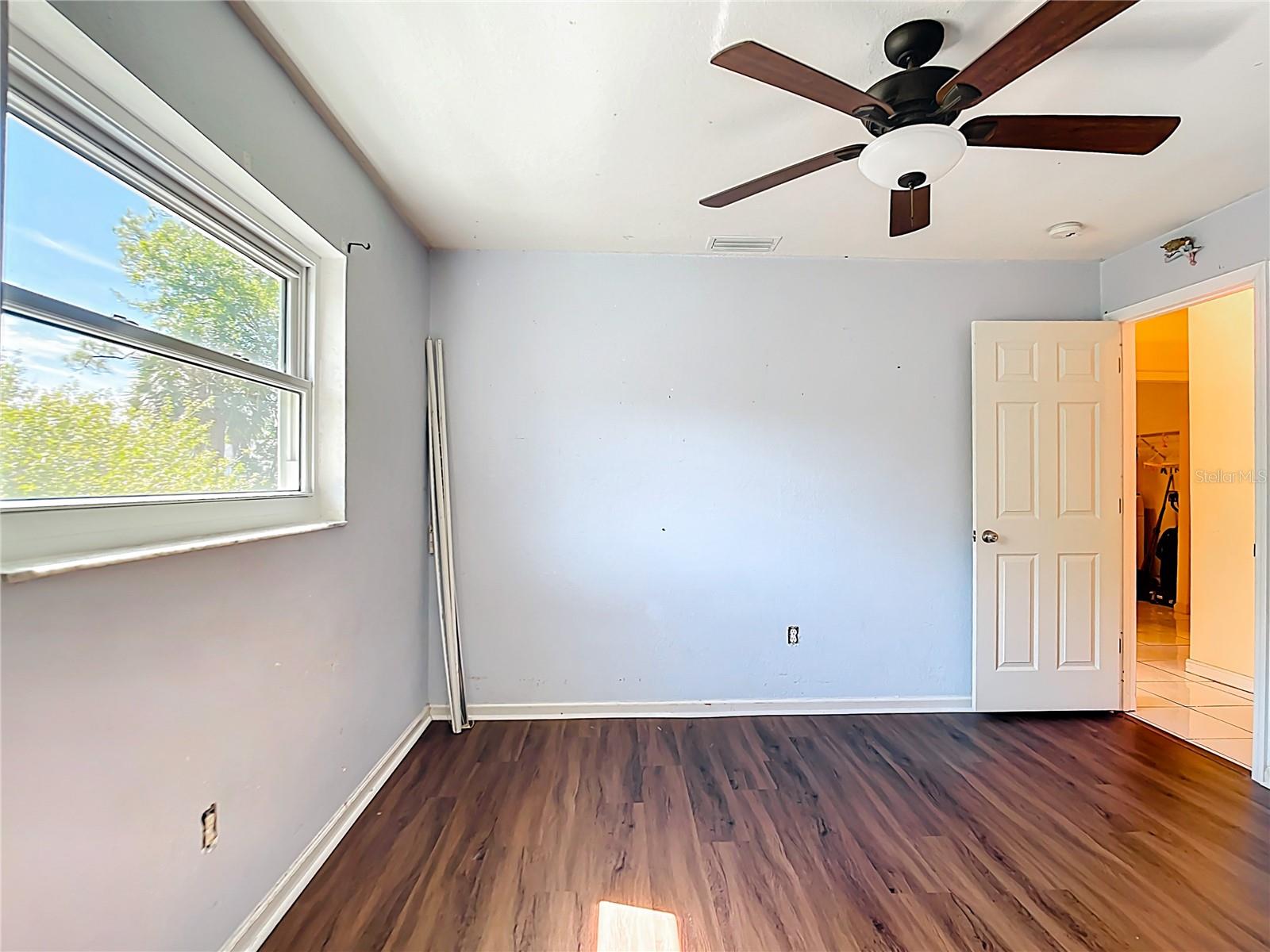 Image 25 of 48 For 23078 Brewer Avenue