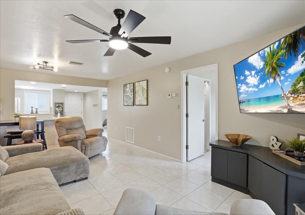 Image 6 of 46 For 12538 Kingsway Circle 1503