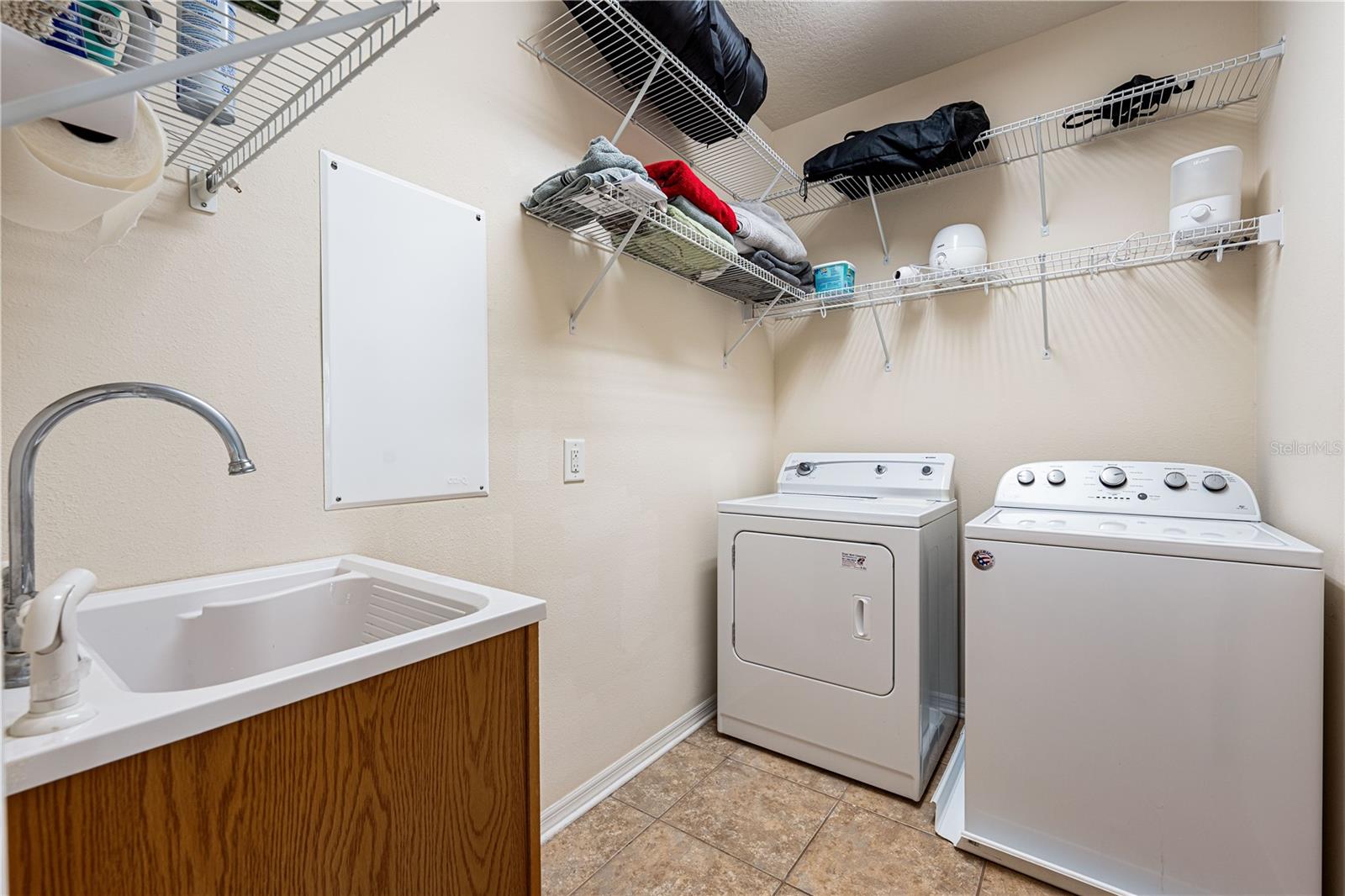 Image 27 of 39 For 5531 Napa Drive