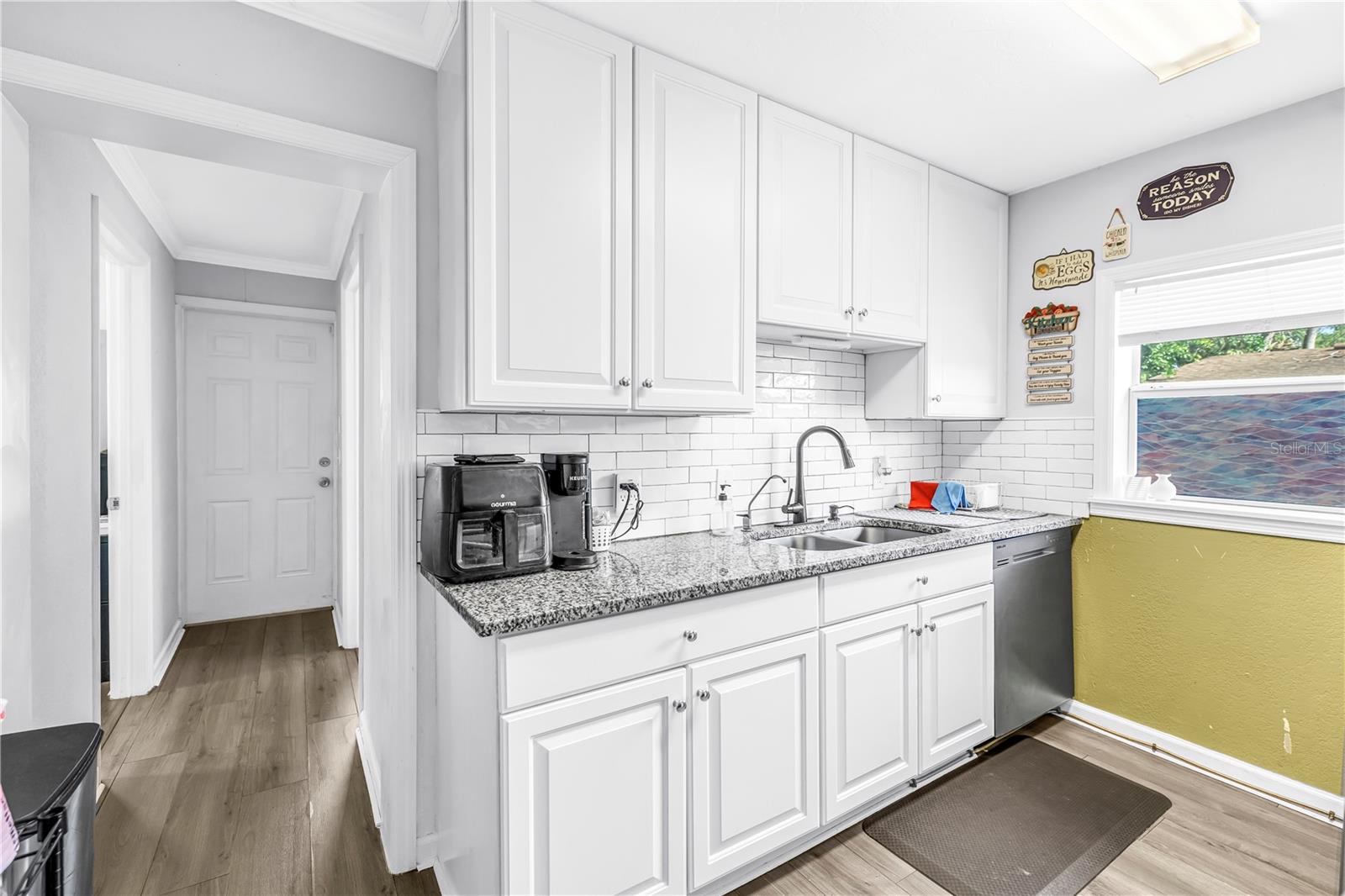 Image 14 of 38 For 3012 17th Street E