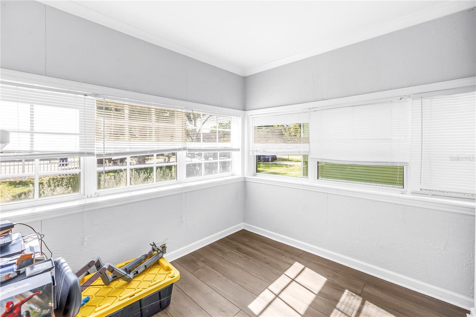 Image 23 of 38 For 3012 17th Street E