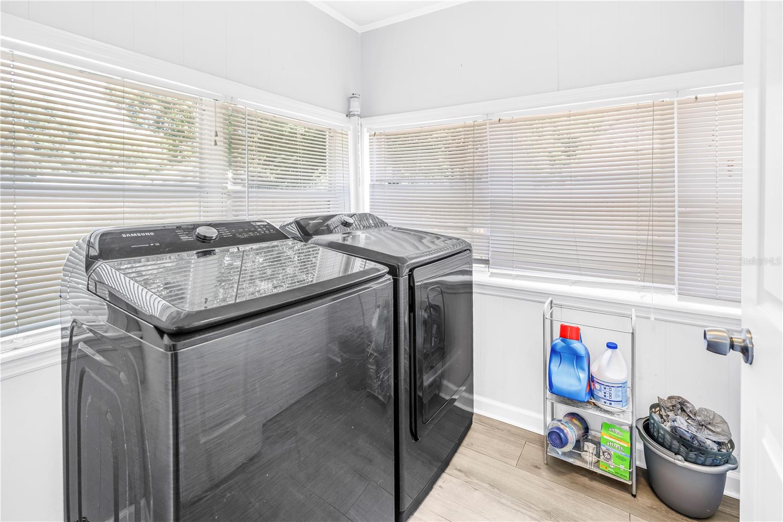 Image 26 of 38 For 3012 17th Street E