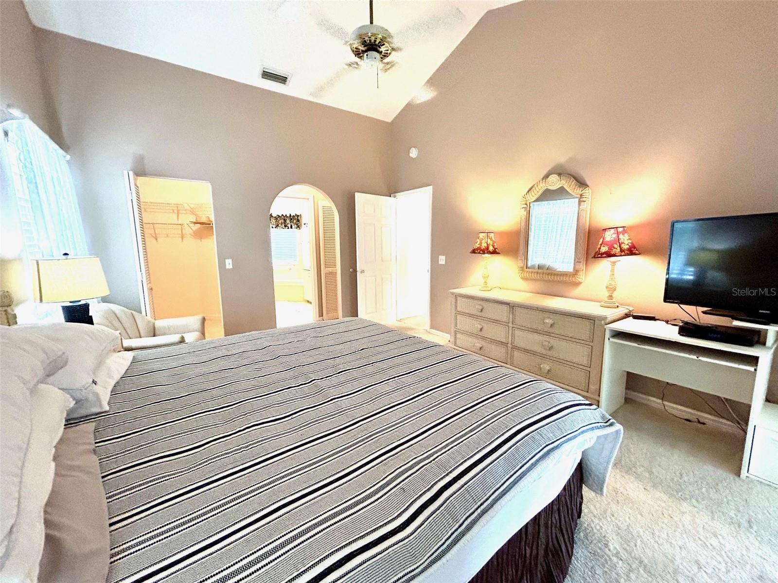 Image 26 of 54 For 6101 34th Street W 22h