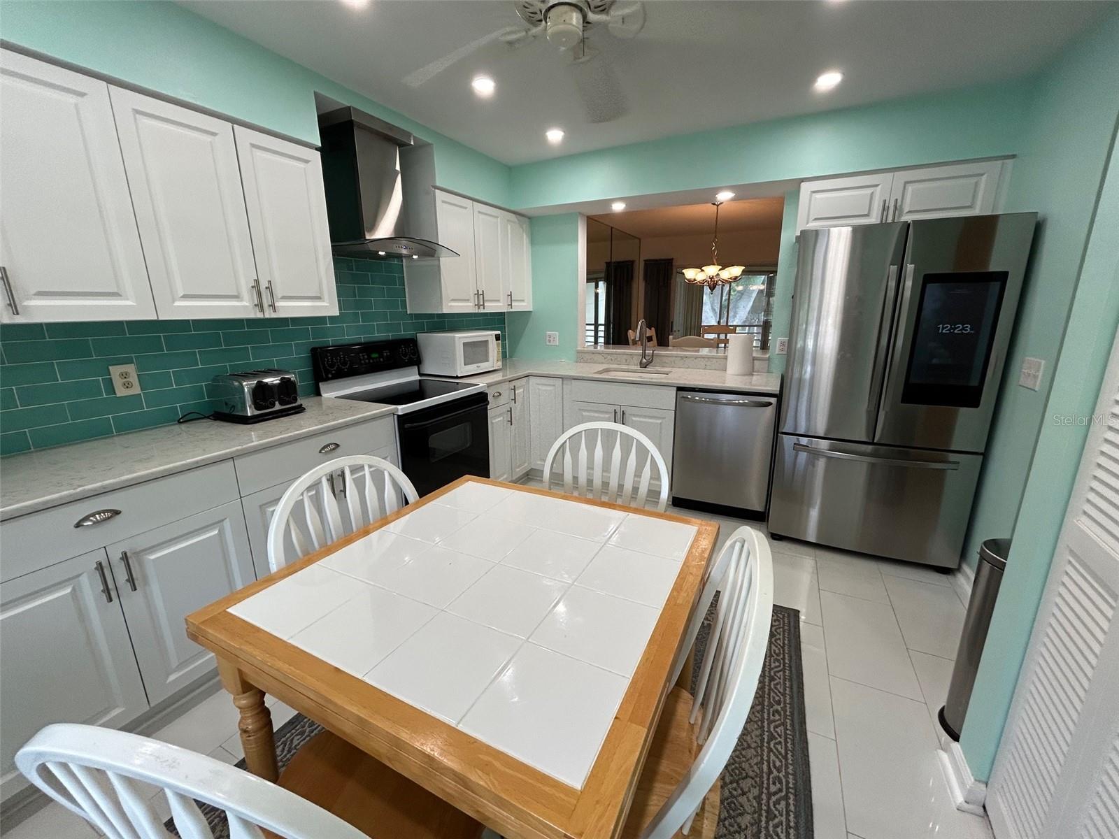 Image 4 of 54 For 6101 34th Street W 22h