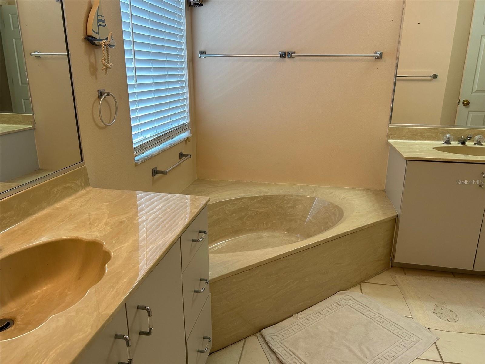 Image 42 of 54 For 6101 34th Street W 22h