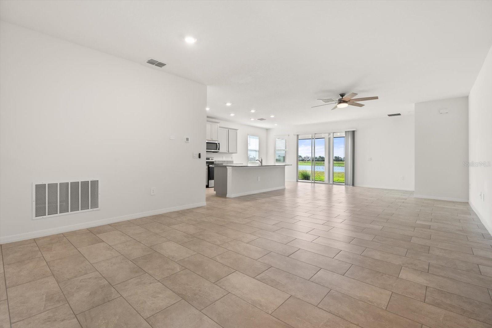 Image 4 of 50 For 17738 Pastureland Avenue