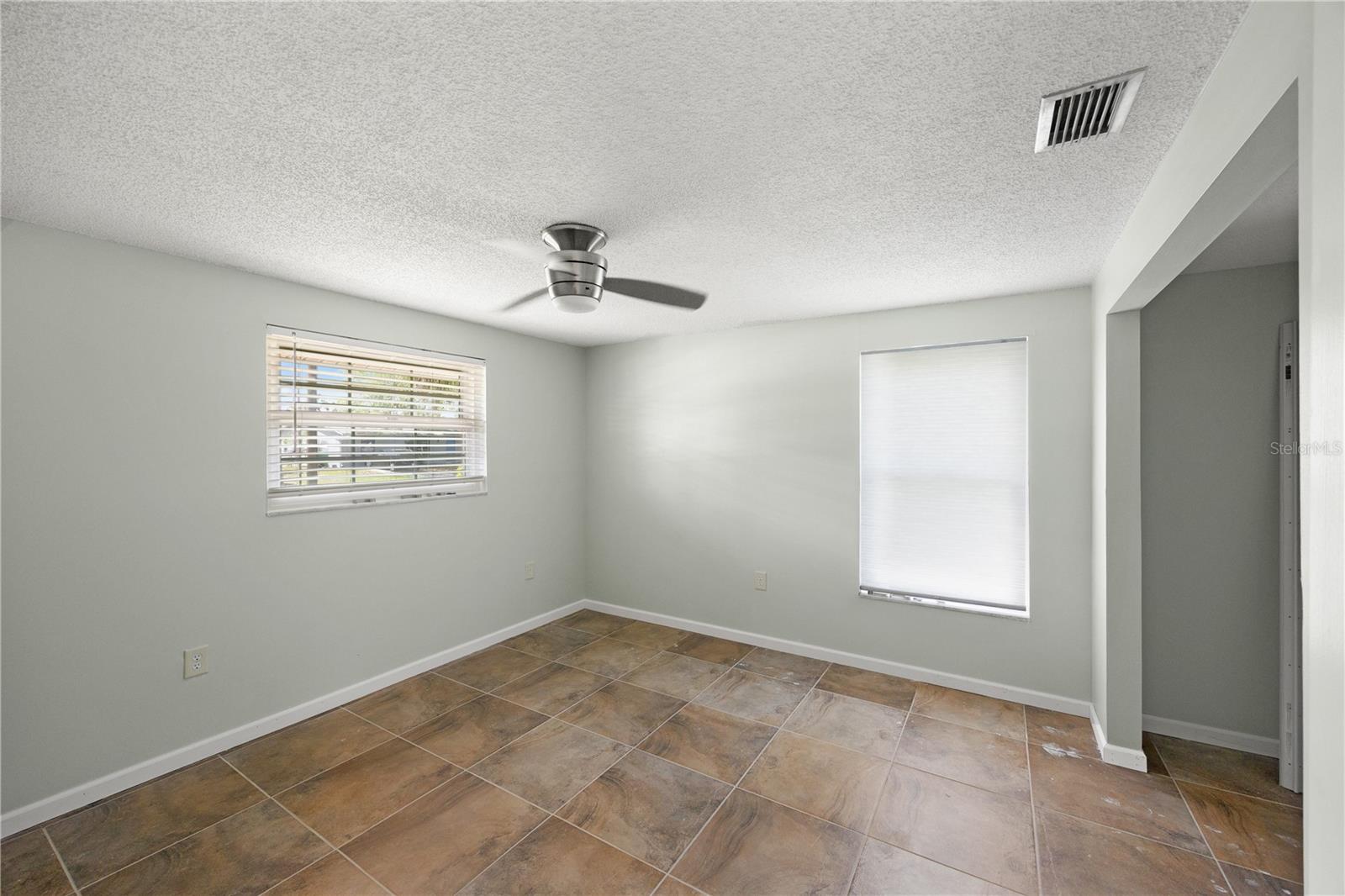 Image 29 of 31 For 18254 Bracken Circle