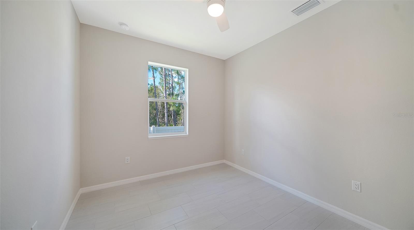 Image 22 of 37 For 6227 Tropicaire Boulevard