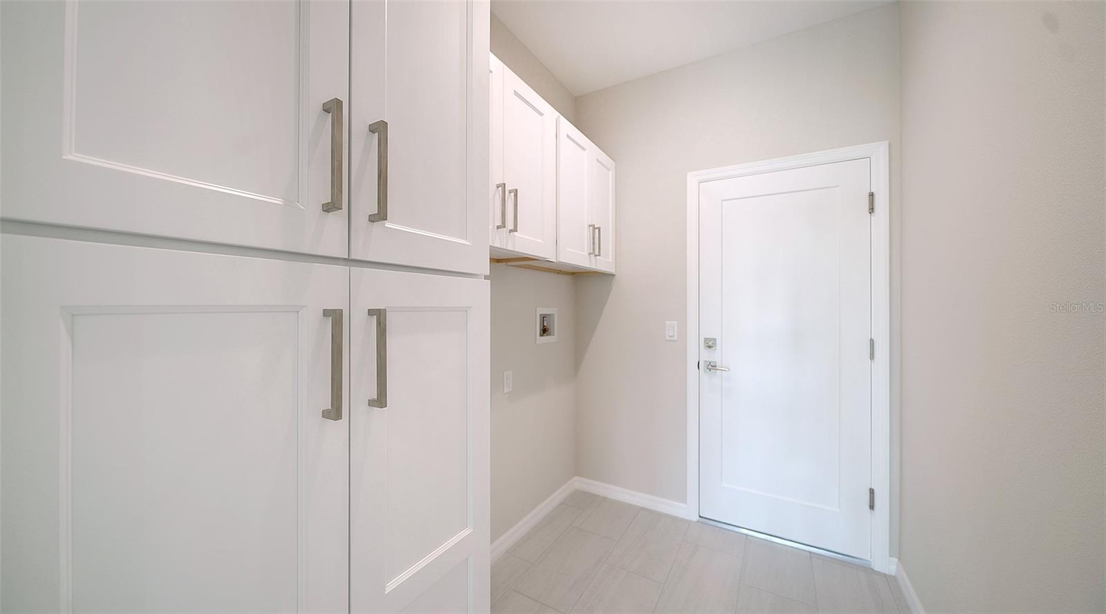 Image 26 of 37 For 6227 Tropicaire Boulevard