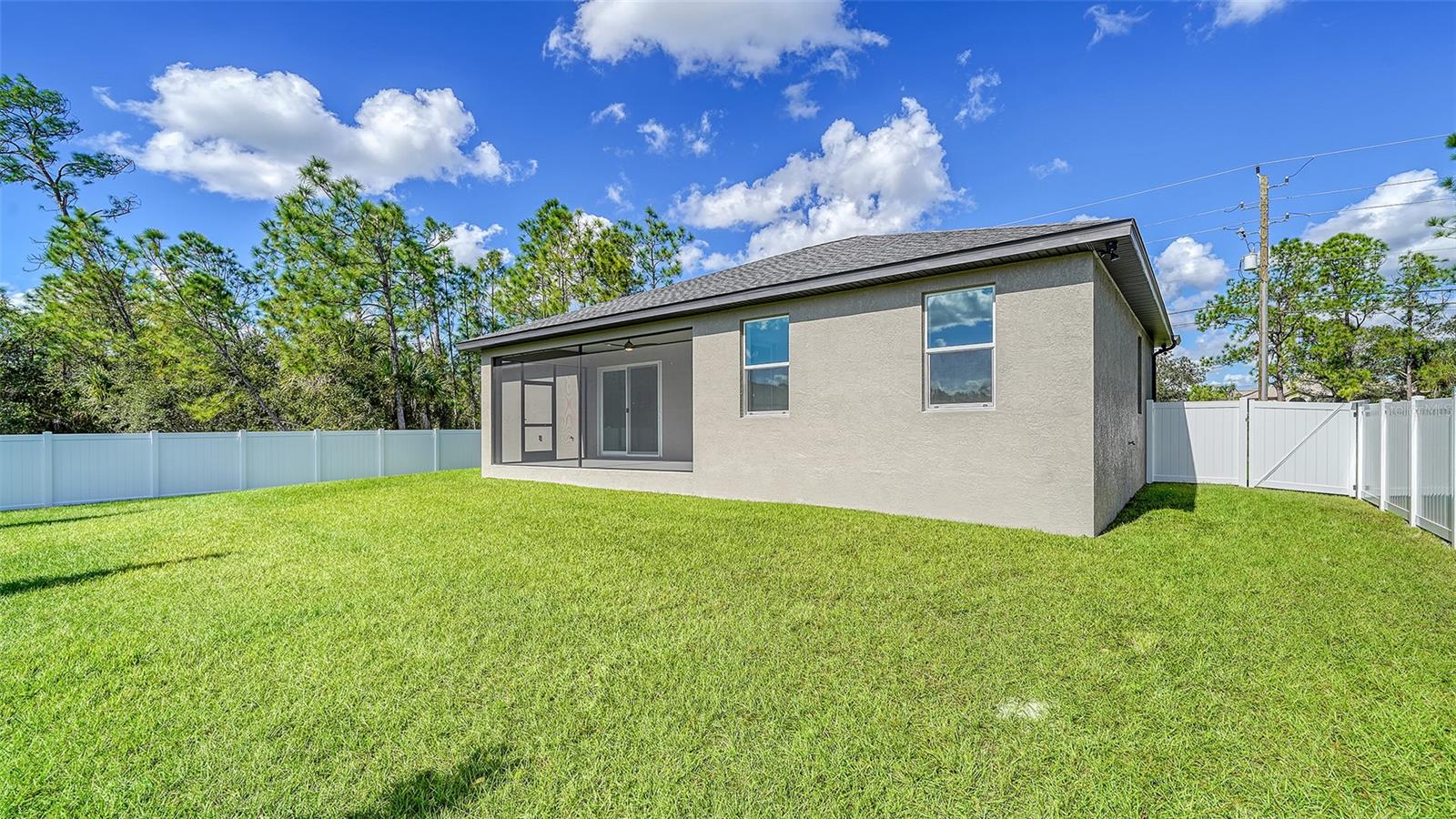 Image 32 of 37 For 6227 Tropicaire Boulevard