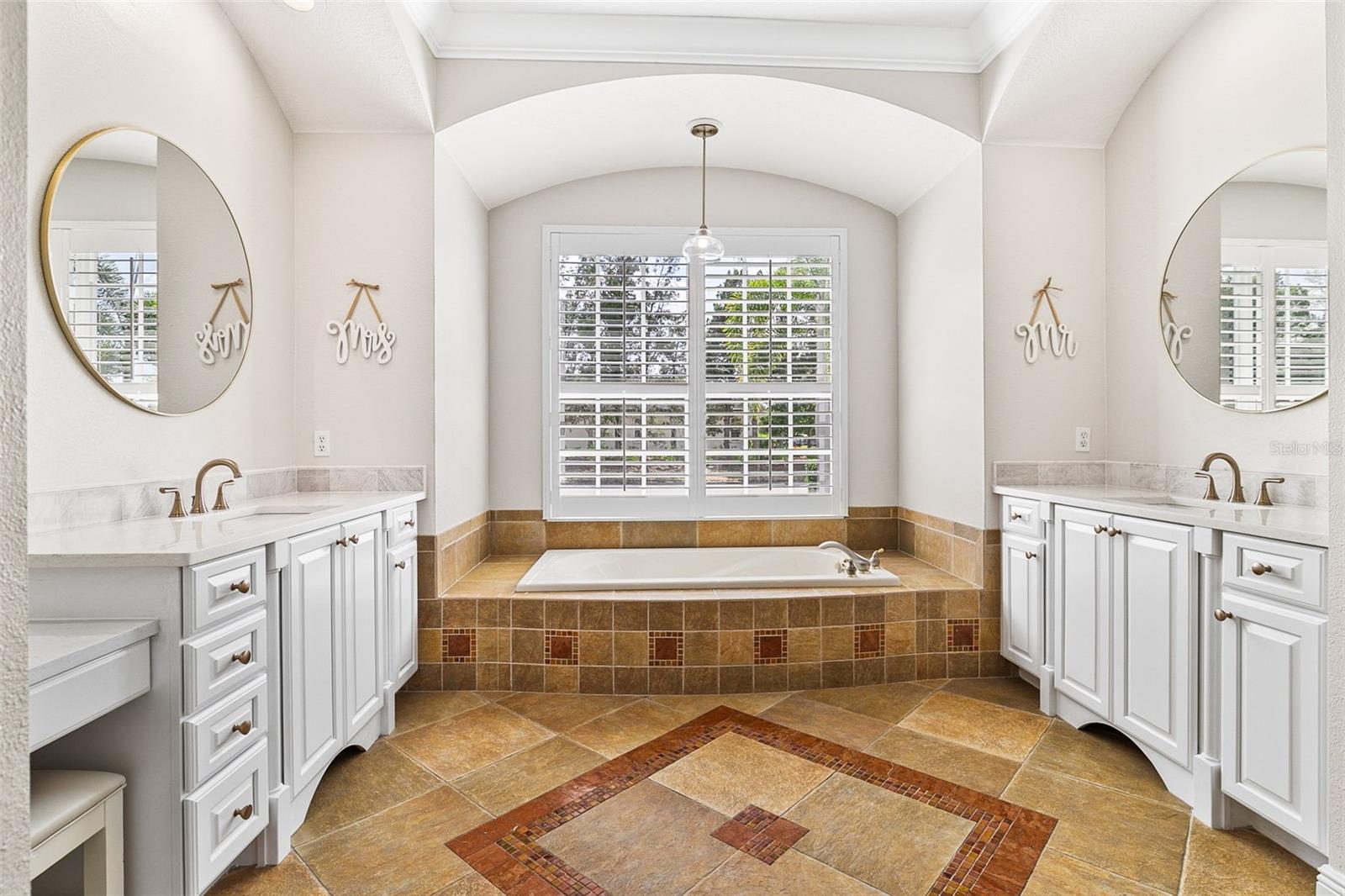 Image 34 of 67 For 13339 Swallowtail Drive