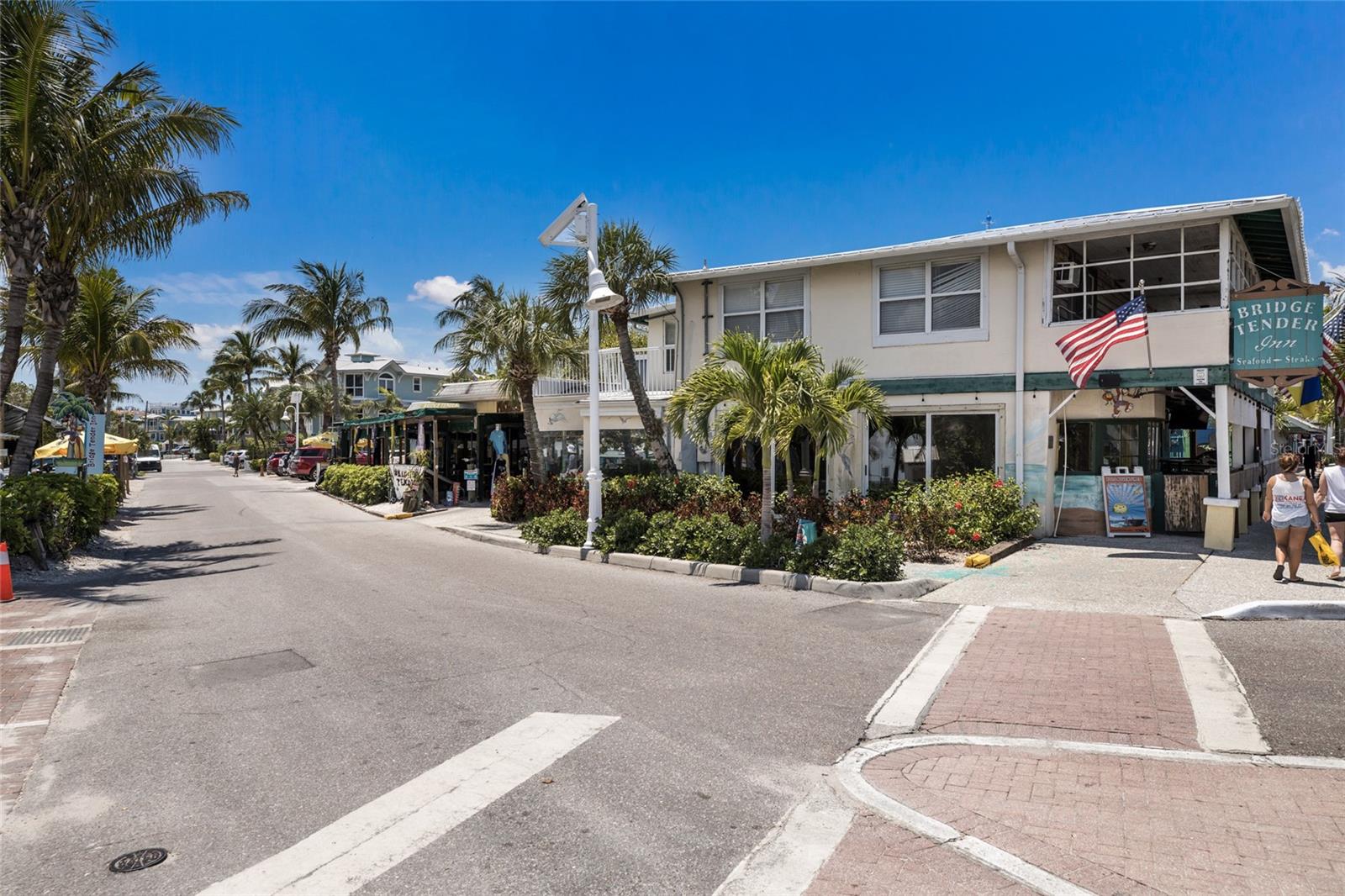 Image 32 of 43 For 205 Highland Avenue 2