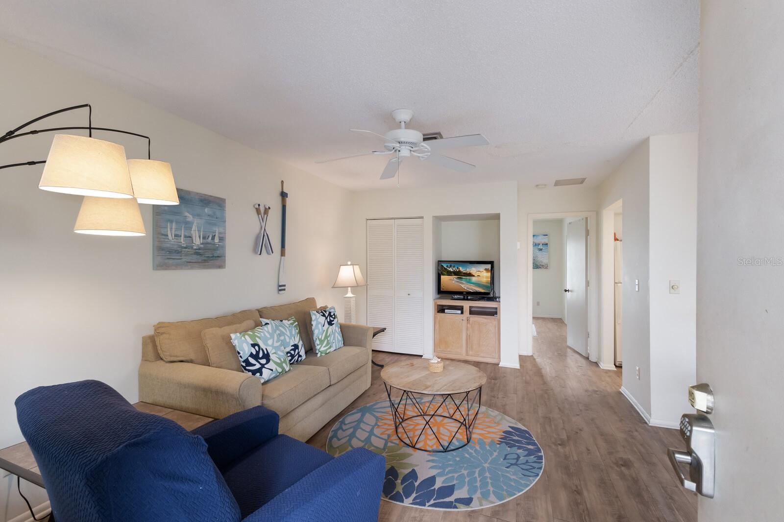 Image 7 of 43 For 205 Highland Avenue 2