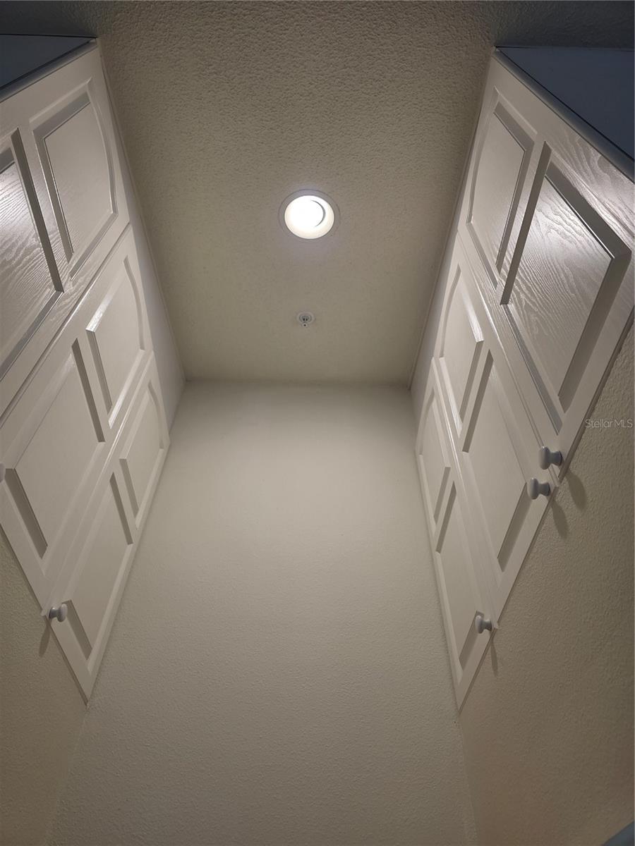 Image 29 of 33 For 4645 Tower Hill Lane 2521