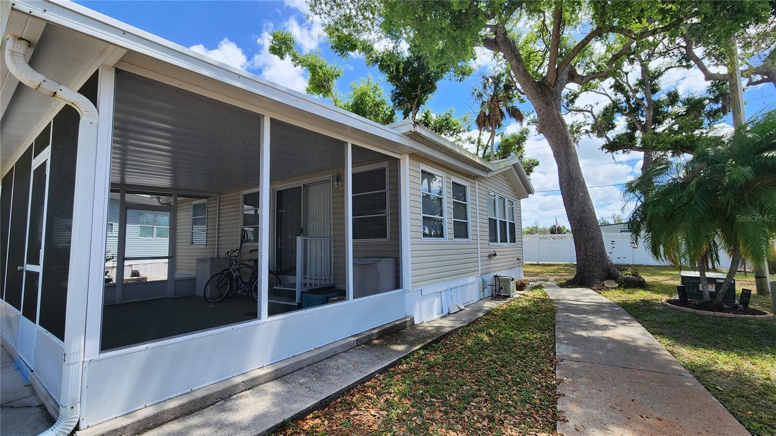 Image 2 of 43 For 3333 26th Avenue E 5