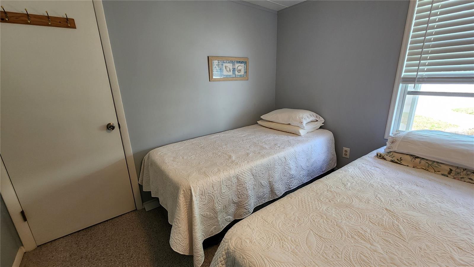 Image 22 of 43 For 3333 26th Avenue E 5