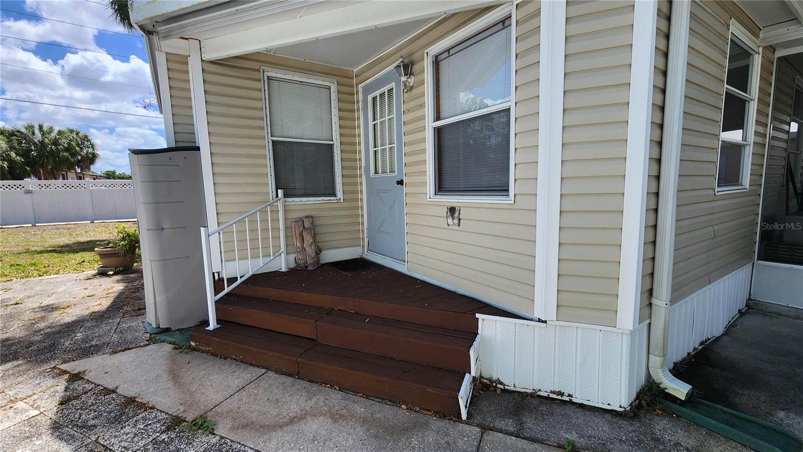 Image 32 of 43 For 3333 26th Avenue E 5