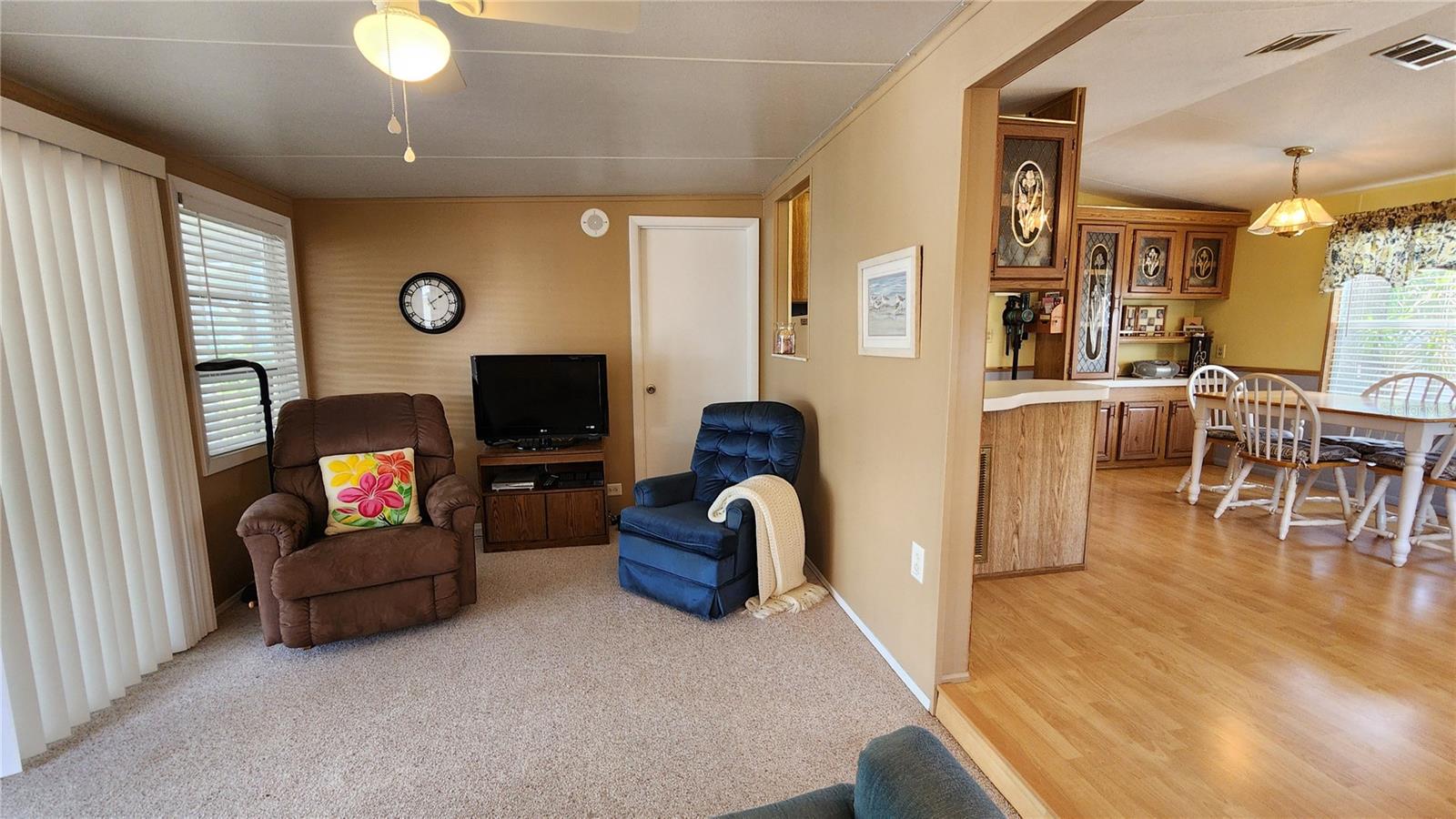 Image 5 of 43 For 3333 26th Avenue E 5