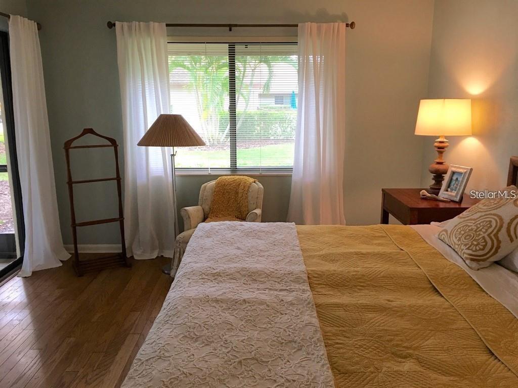 Image 10 of 23 For 4562 Kingsmere  41