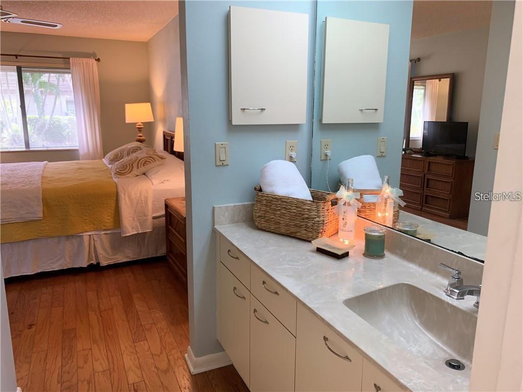 Image 11 of 23 For 4562 Kingsmere  41