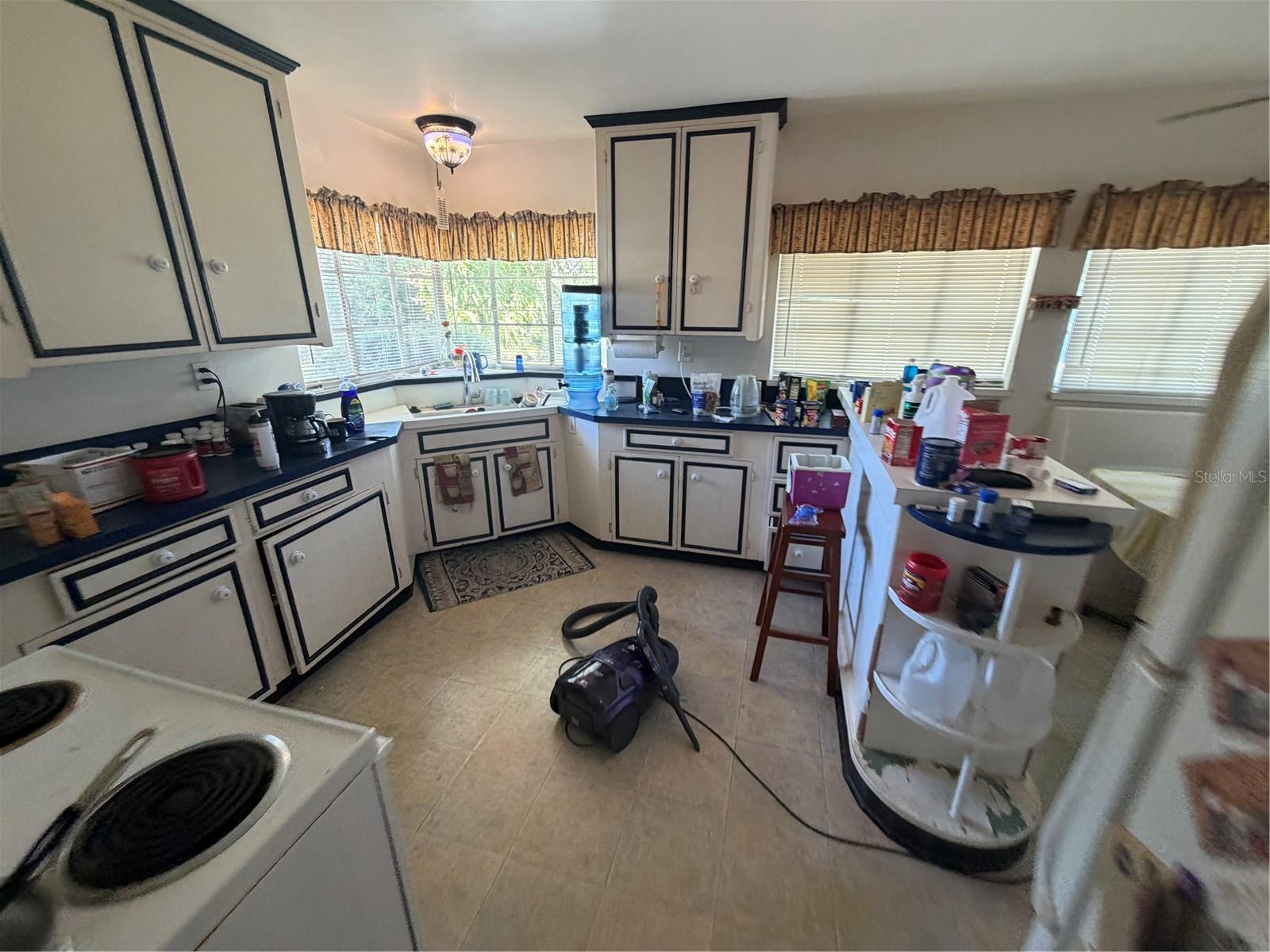 Image 10 of 26 For 705 33rd Street Court W A