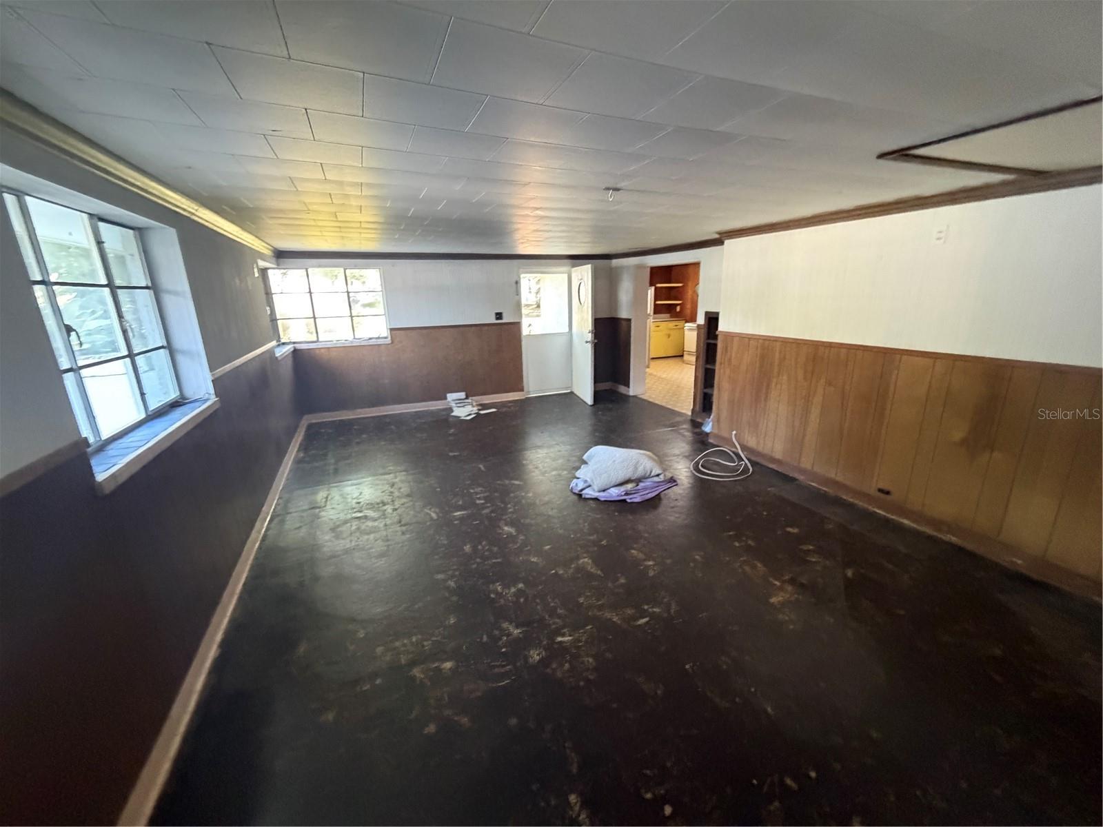 Image 14 of 26 For 705 33rd Street Court W A