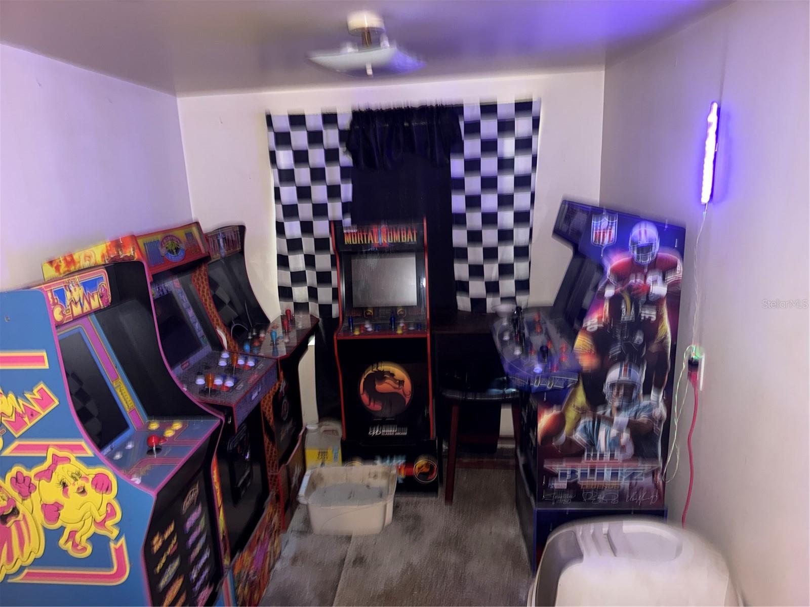 Image 25 of 26 For 705 33rd Street Court W A