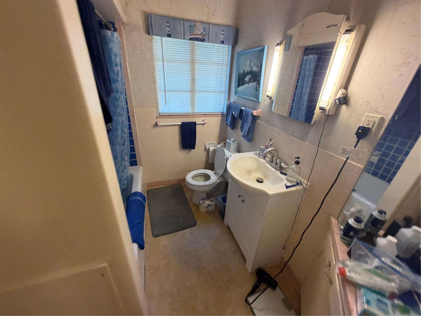 Image 5 of 26 For 705 33rd Street Court W A