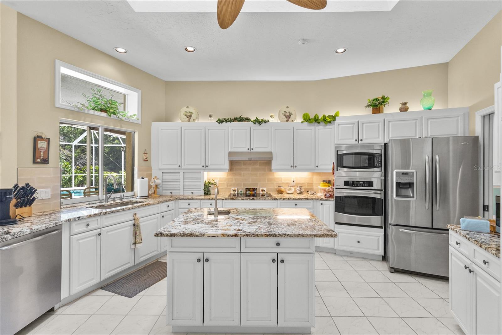 Image 5 of 40 For 832 Carnoustie Drive