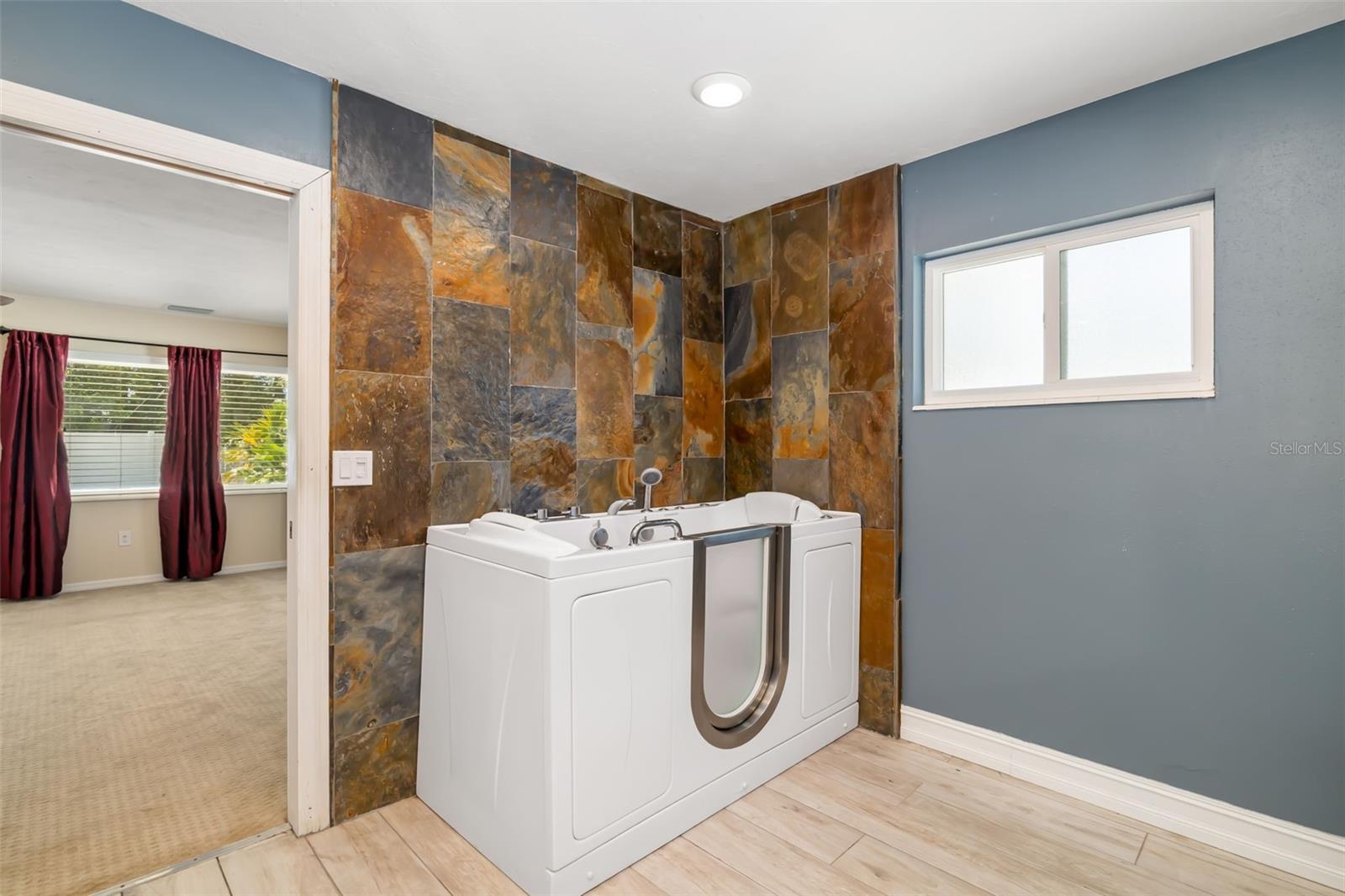 Image 24 of 61 For 4158 Prudence Drive