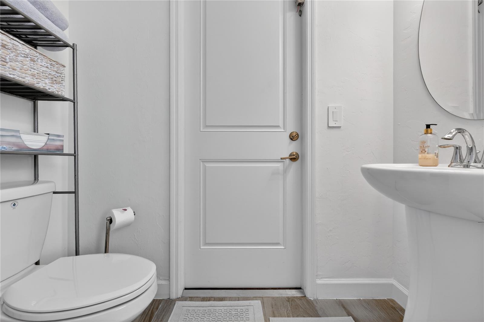 Image 21 of 37 For 4911 Sparkling Sea Lane