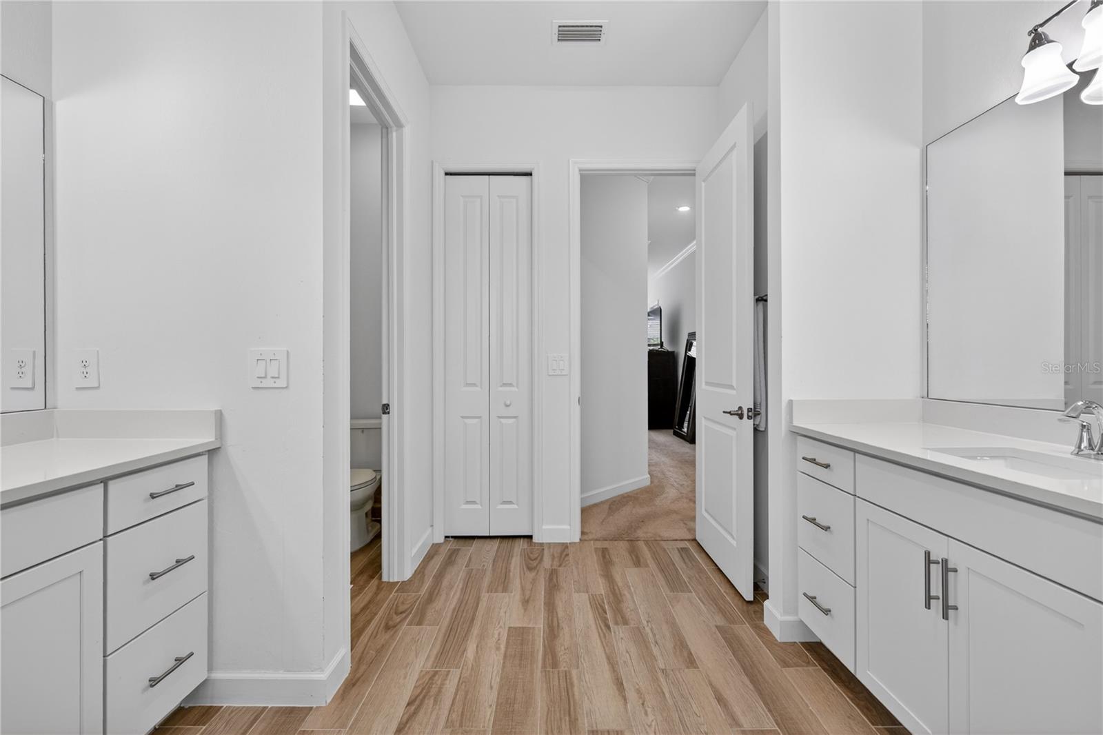 Image 31 of 37 For 4911 Sparkling Sea Lane