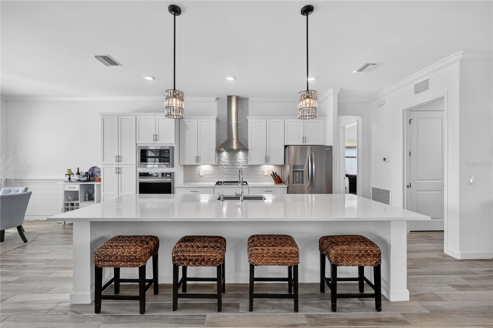 Image 9 of 37 For 4911 Sparkling Sea Lane