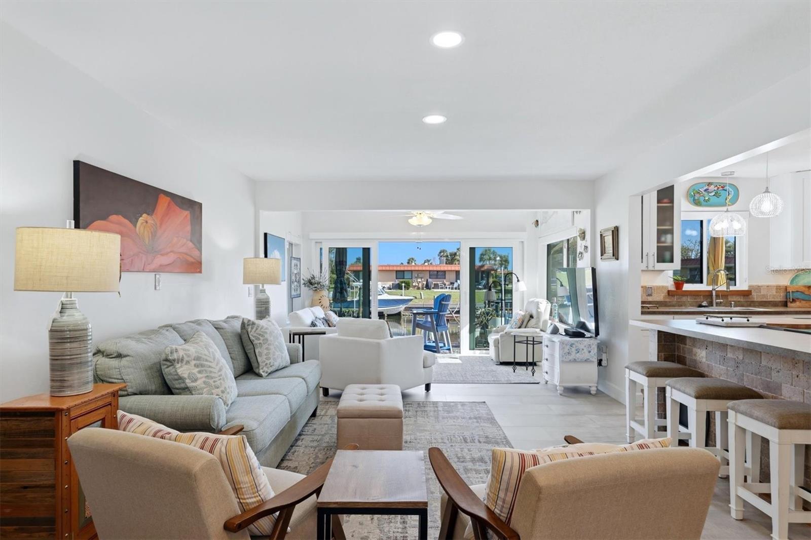 Image 13 of 58 For 9528 Antiqua Cove 9528