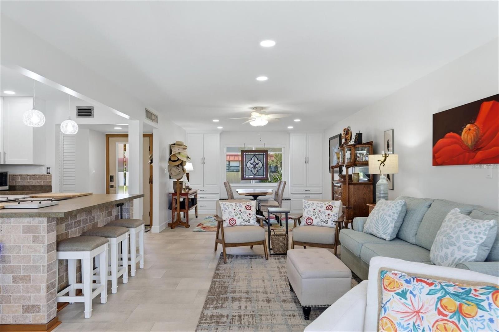 Image 15 of 58 For 9528 Antiqua Cove 9528