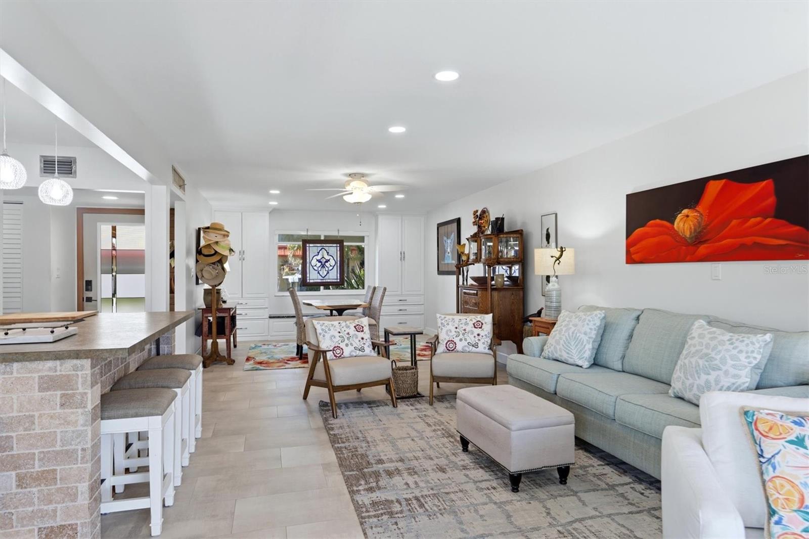 Image 16 of 58 For 9528 Antiqua Cove 9528