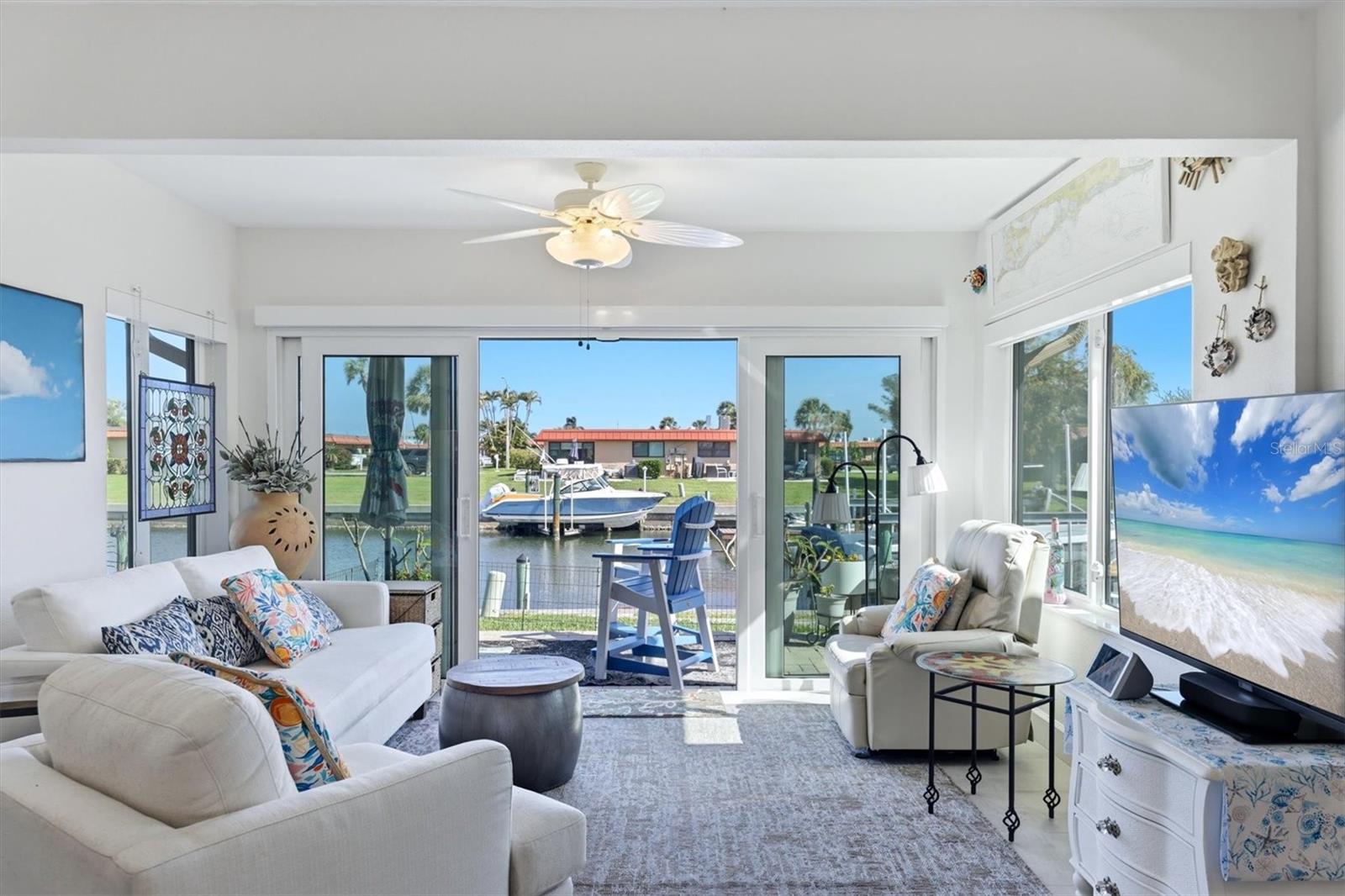 Image 18 of 58 For 9528 Antiqua Cove 9528