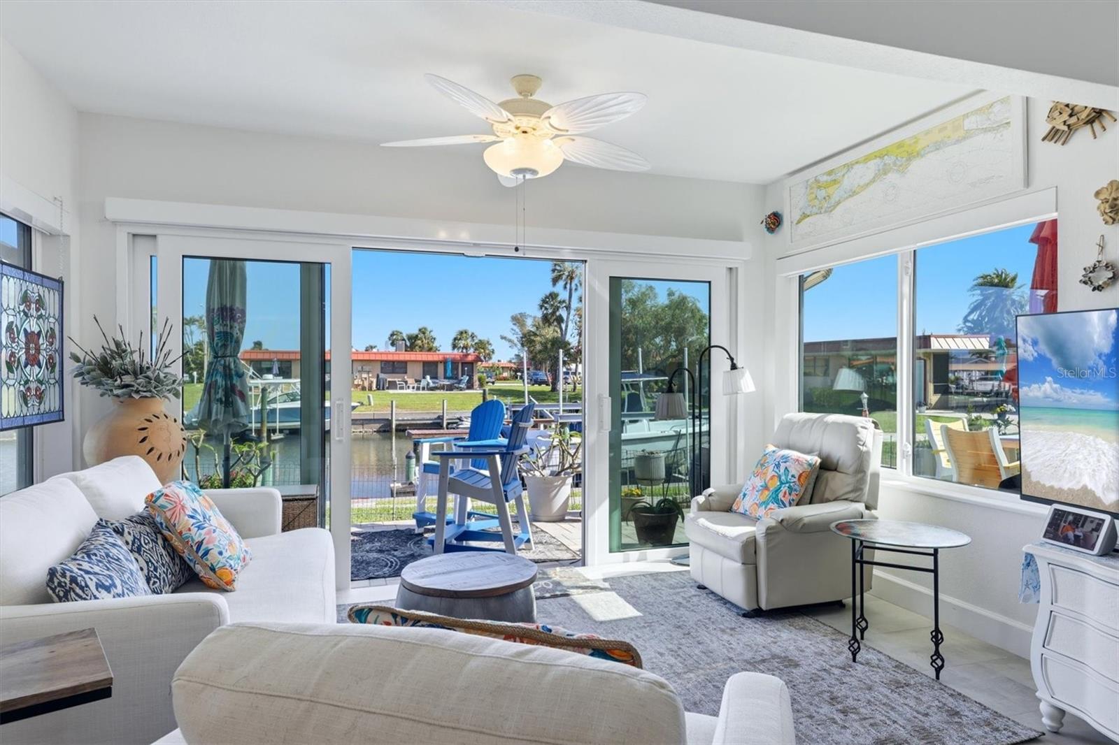 Image 19 of 58 For 9528 Antiqua Cove 9528