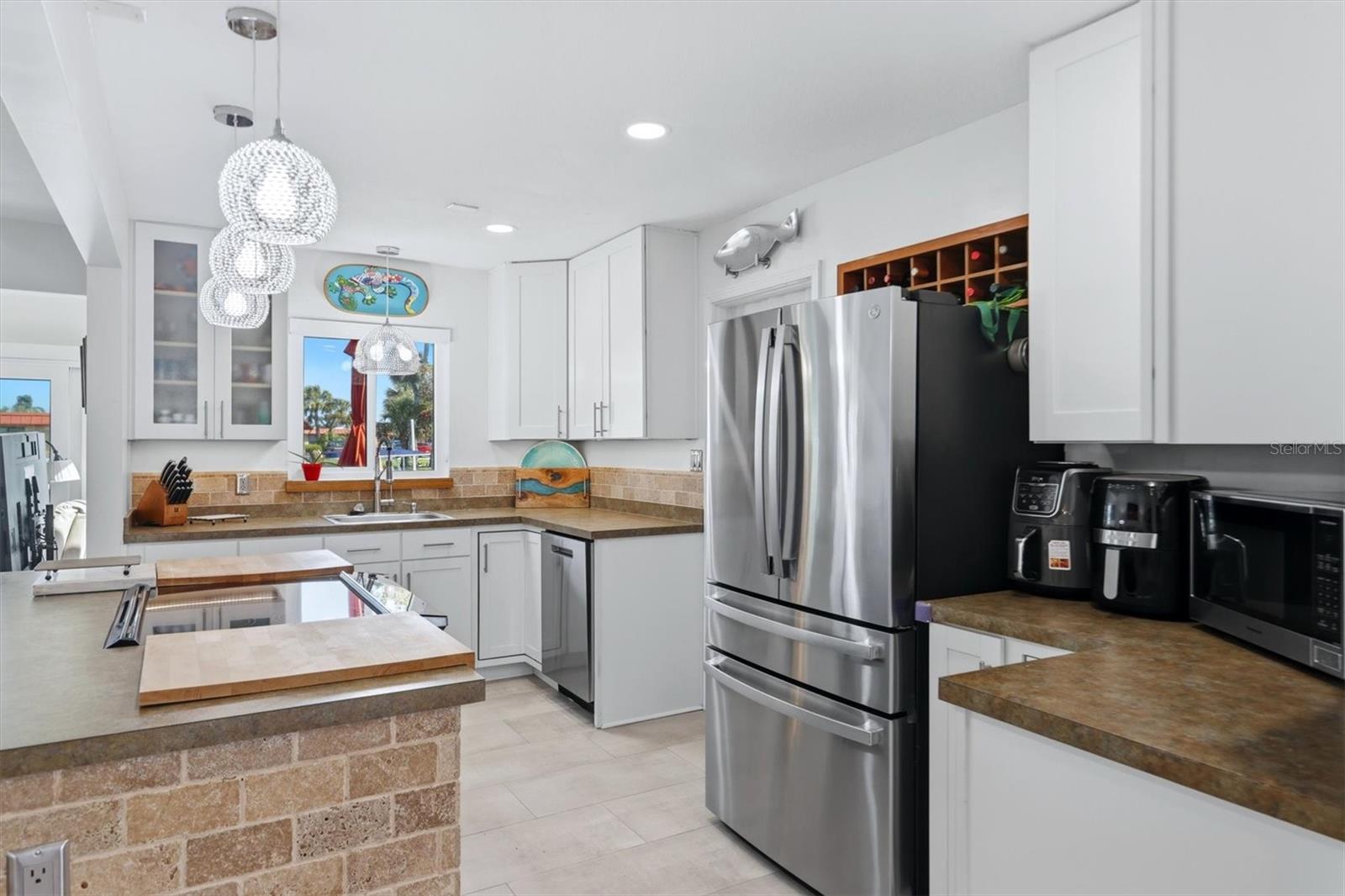 Image 25 of 58 For 9528 Antiqua Cove 9528