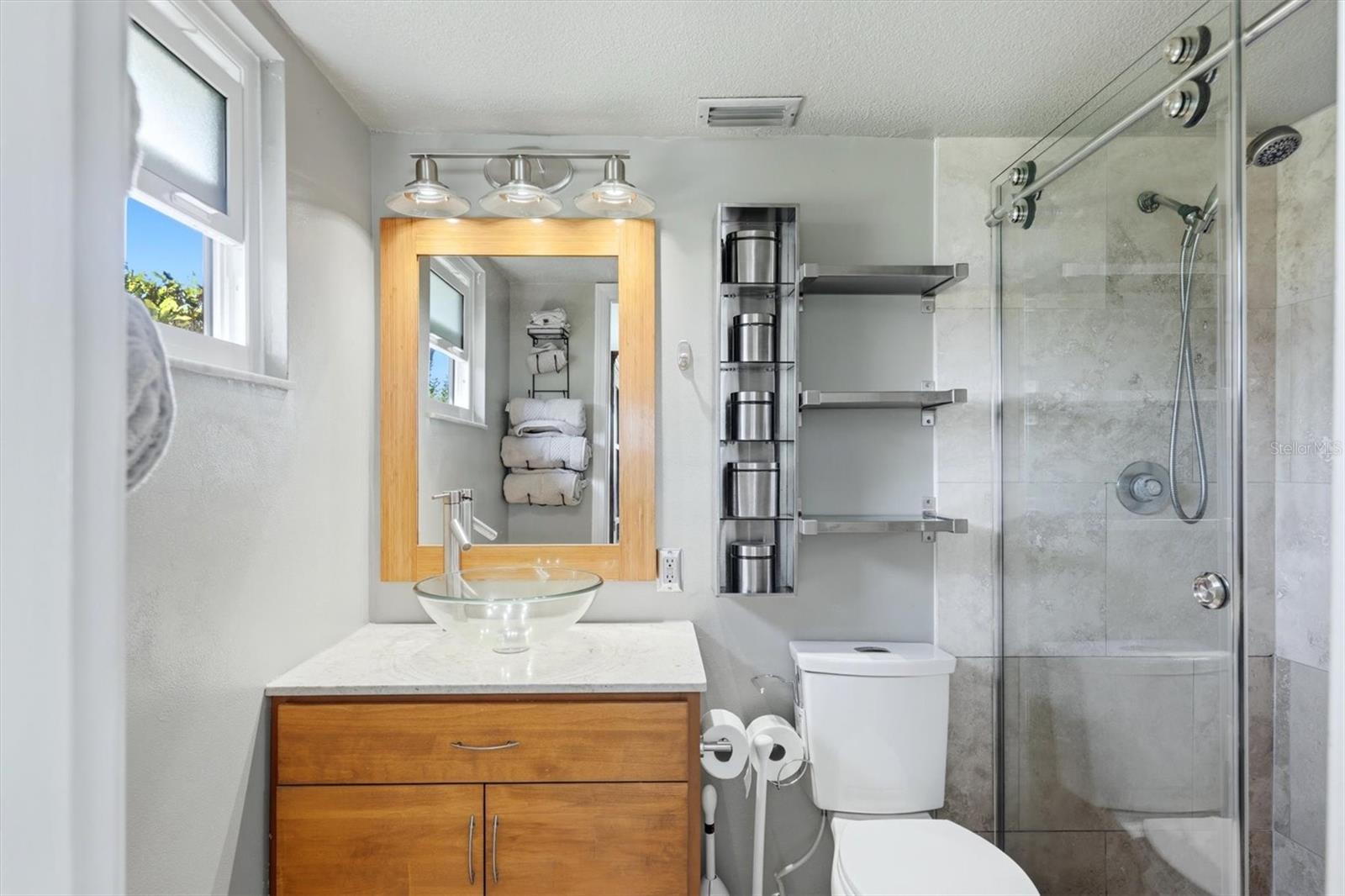 Image 30 of 58 For 9528 Antiqua Cove 9528