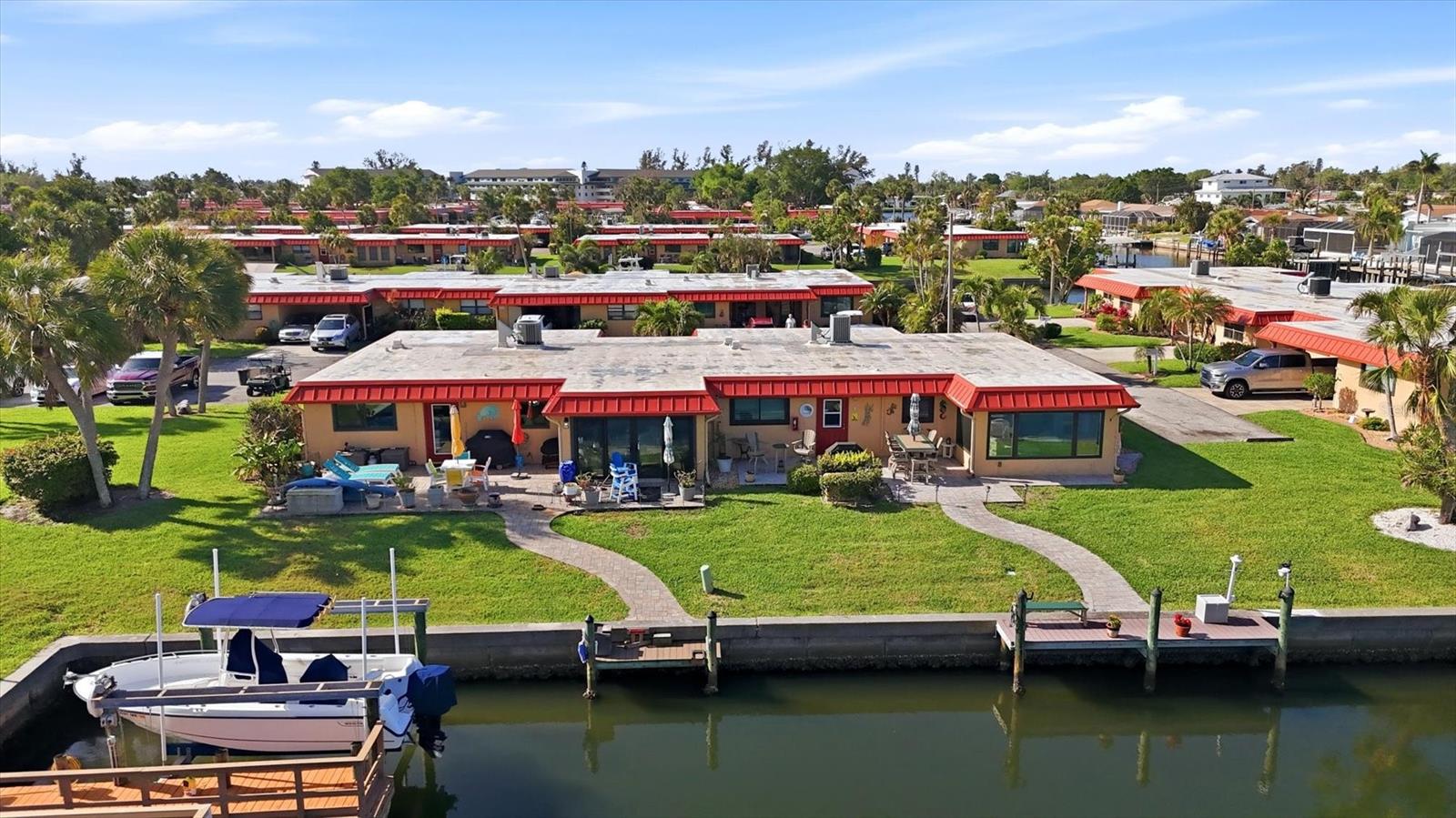 Image 40 of 58 For 9528 Antiqua Cove 9528