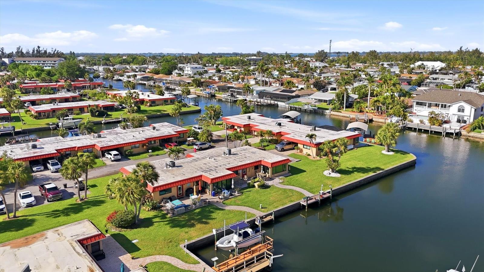 Image 41 of 58 For 9528 Antiqua Cove 9528