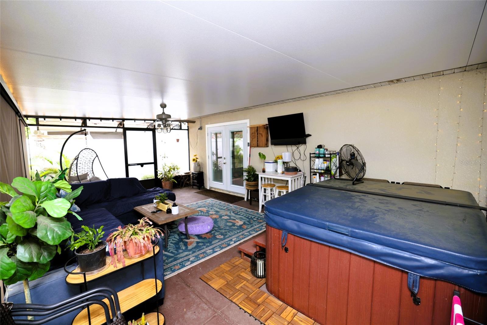 Listing photo id 25 for 1031 Brenton Leaf Drive